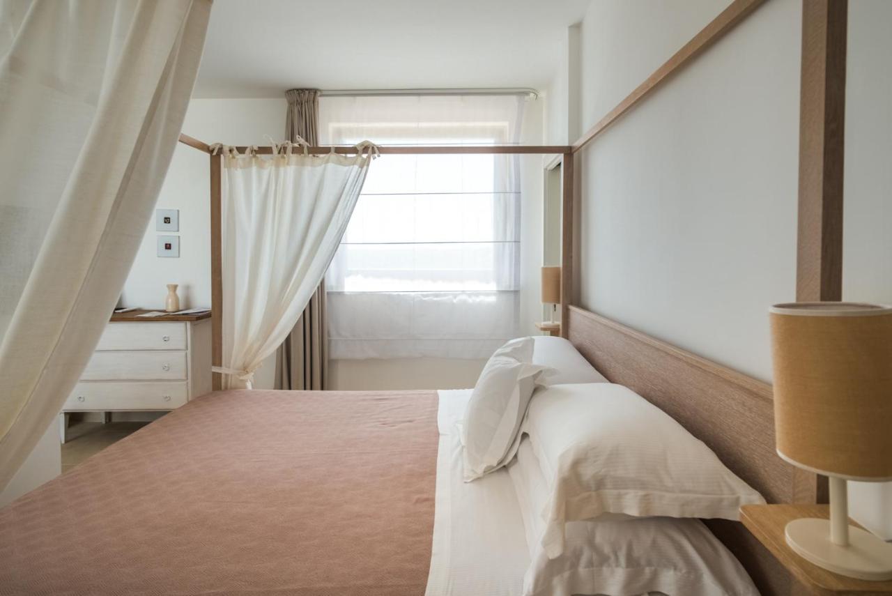 Furnirussi Tenuta Carpignano Salentino Exteriör bild
